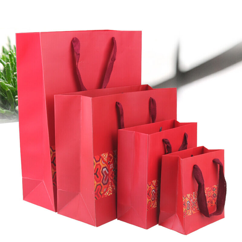 Why Should You Choose a Hand Gift Handbag for Every Special Occasion